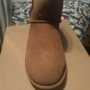 UGG Women’s Classic Mini Boot 2